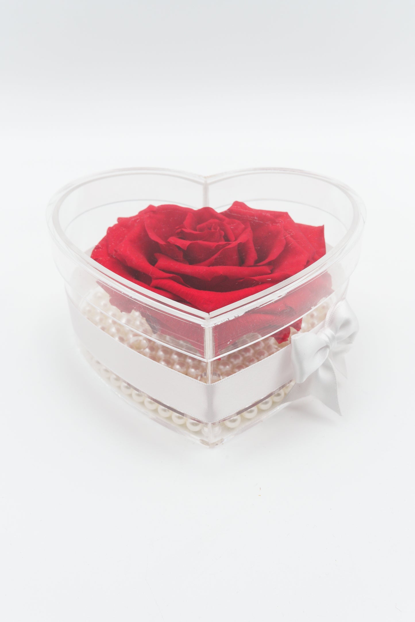 Medium acrylic heart shaped box