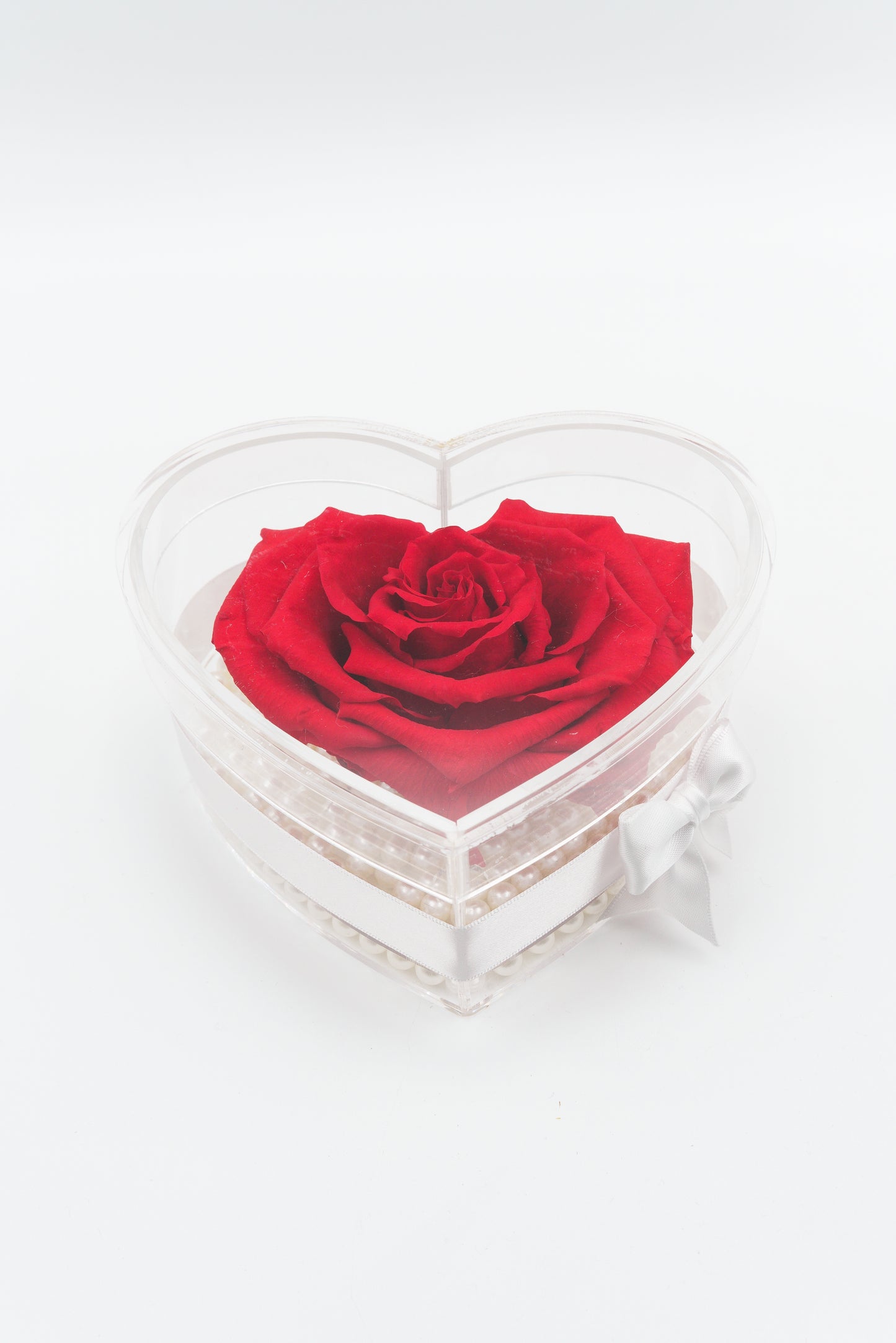 Medium acrylic heart shaped box