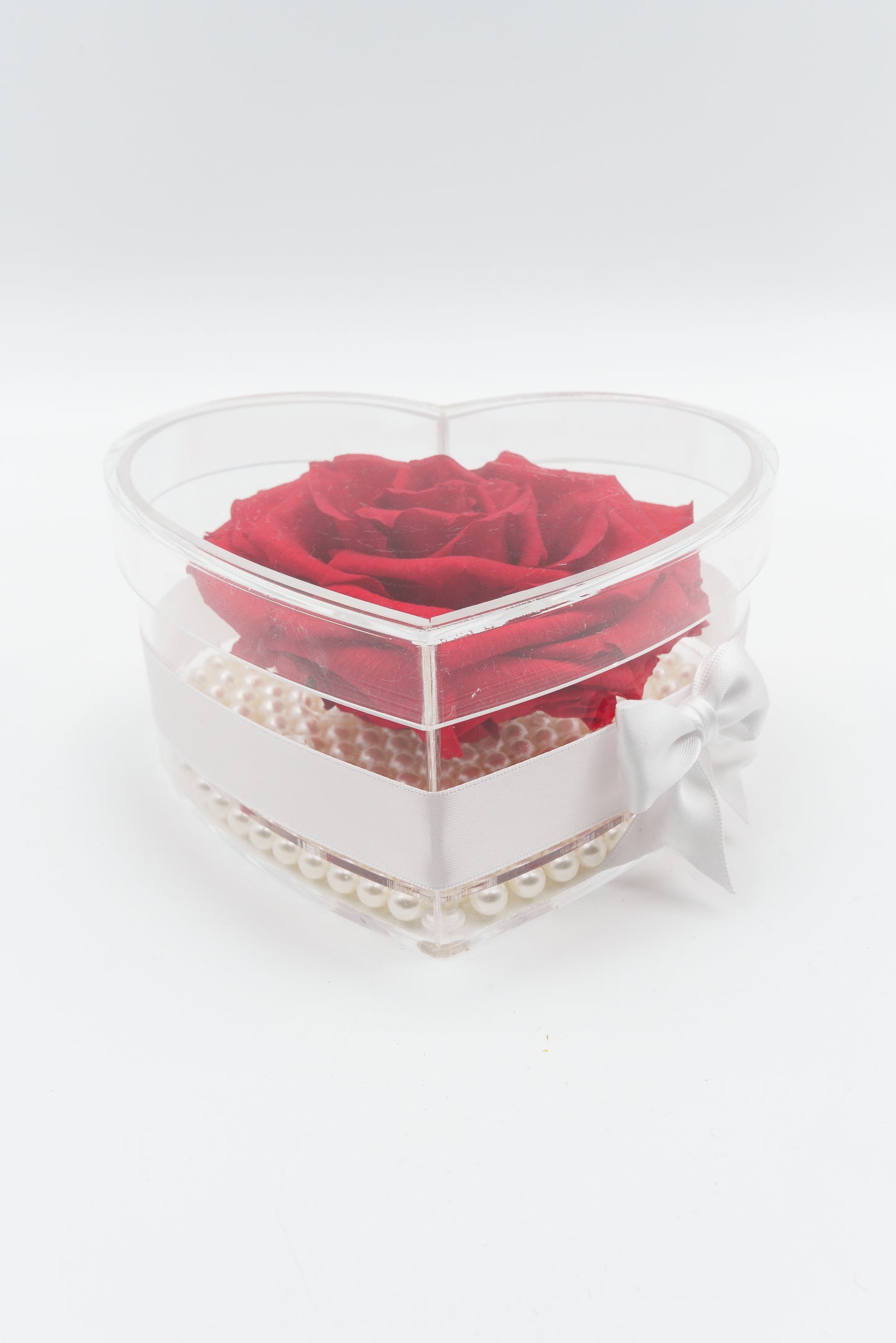 Medium acrylic heart shaped box